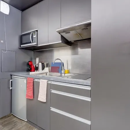 107 - Le Lokup - Wifi - Proche Tram Lägenhet Reims