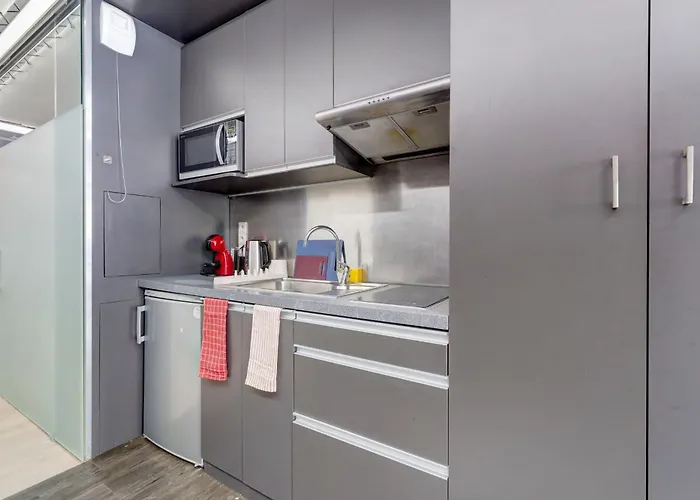 107 - Le Lokup - Wifi - Proche Tram Lägenhet Reims